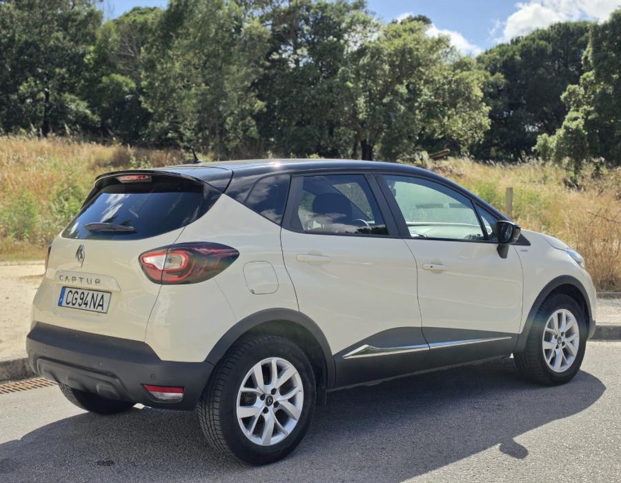 RENAULT CAPTUR